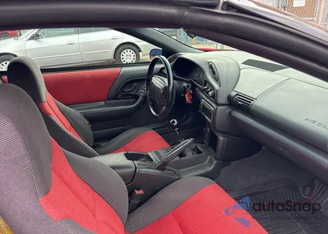 1994 Chevrolet Camaro Z28 z USA, uszkodzony, nr VIN 2G1FP32P0R2149059